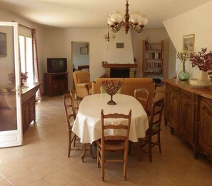 تناول الطعام