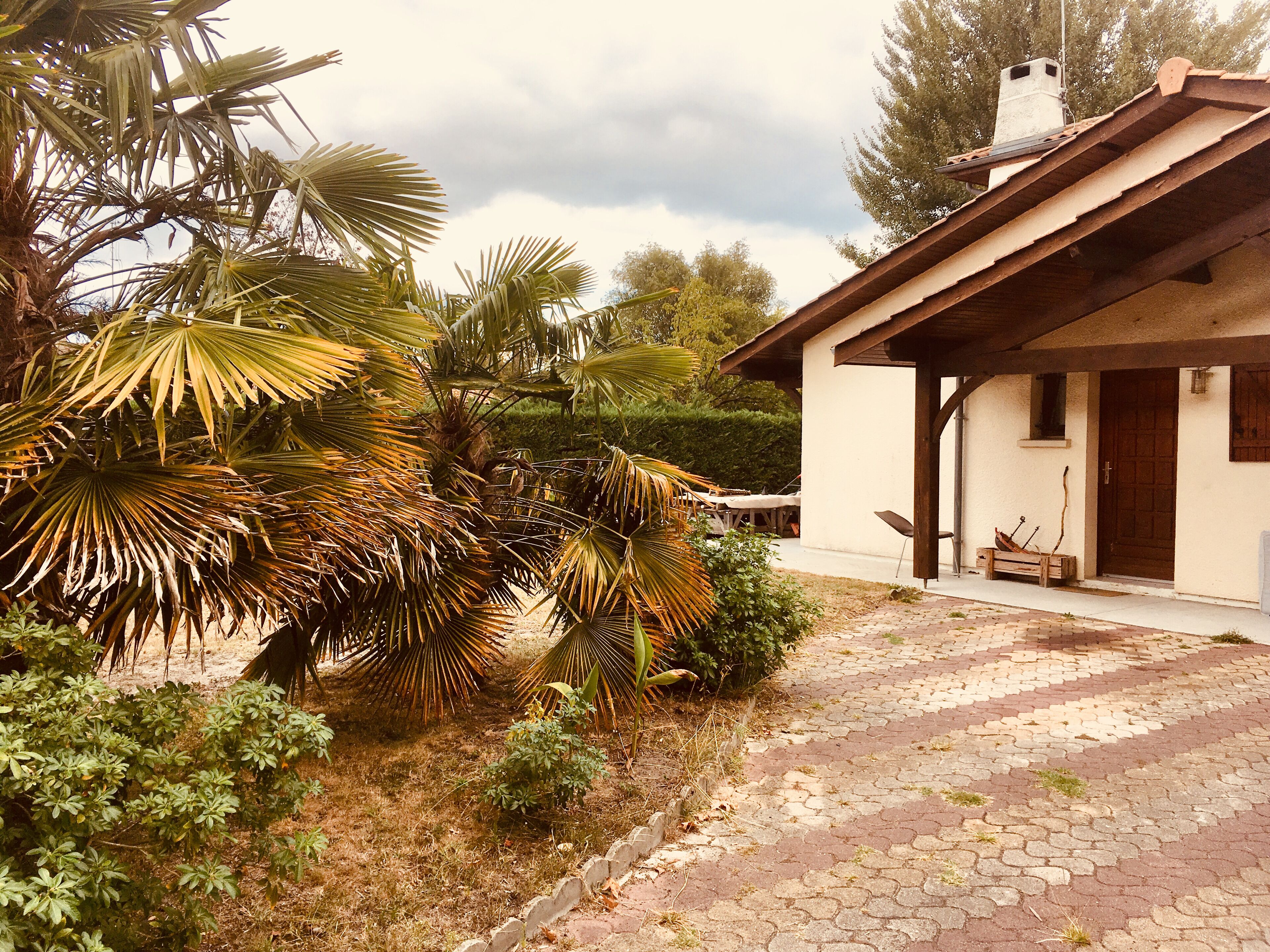 House Near Aeroport, Rocade, Bordeaux and beaches celebrate in the heart of Bordeaux