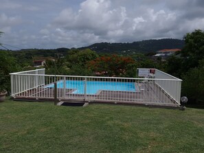 室外游泳池