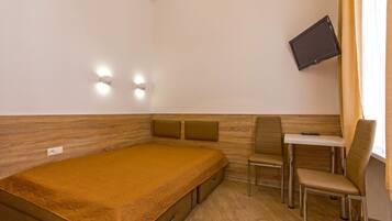 Apartment | Iron/ironing board, free WiFi