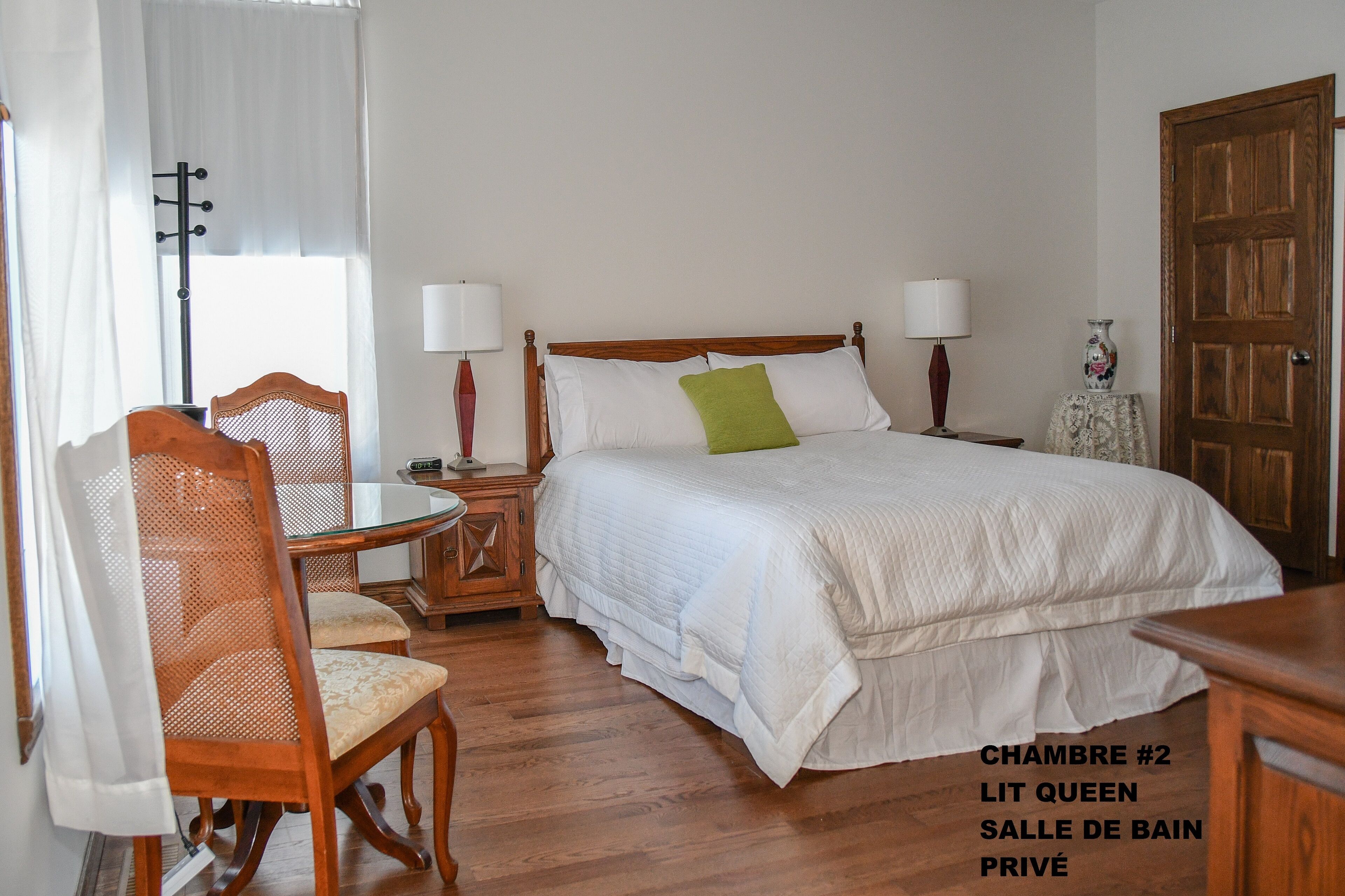 Le Relais International - Chalet for large Group, 7 bedrooms, pool table, Golf