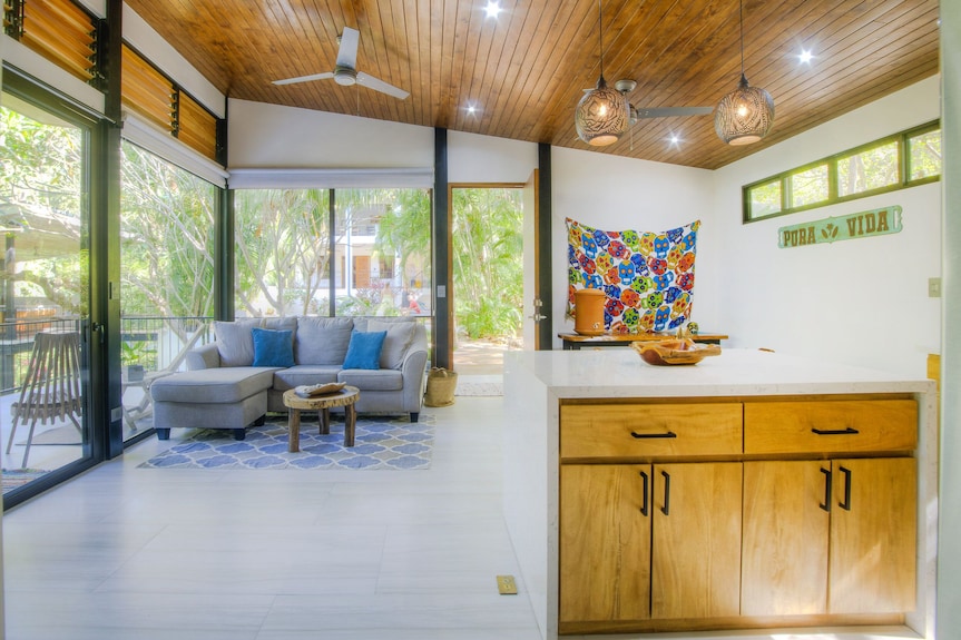 Casa Blanca, Playa Guiones K Section Gem, Short Walk To The Beach. - Nosara