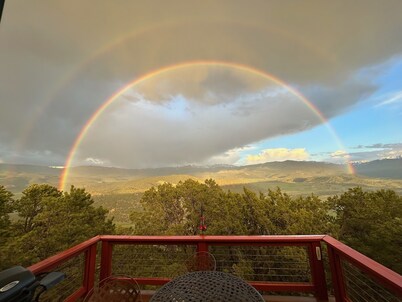 Majestic San Juan, Cimmaron, Ouray Valley Views - Cozy, Secluded perch