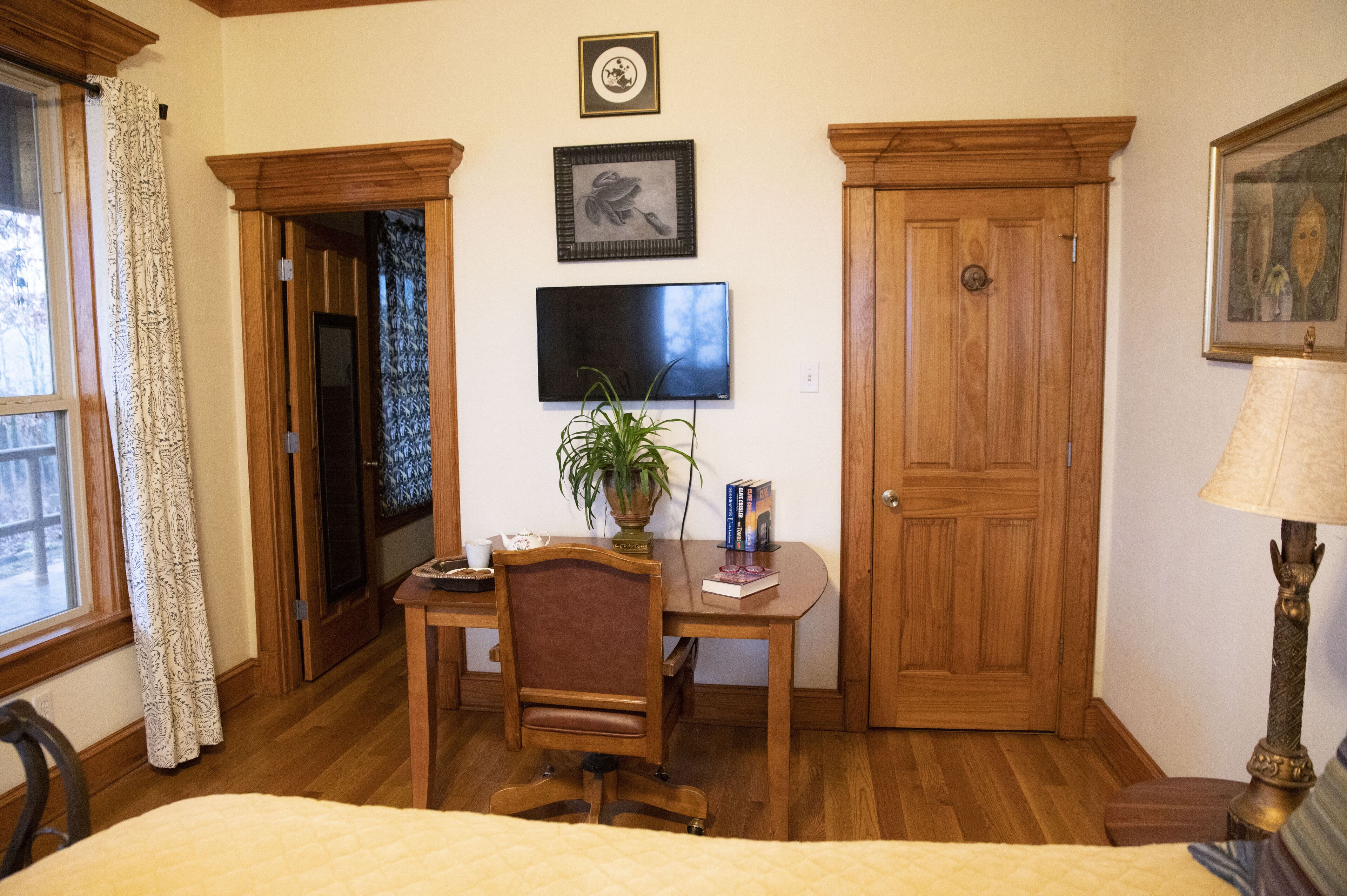 Get a real taste of true Southern hospitality and natural woodland beauty.