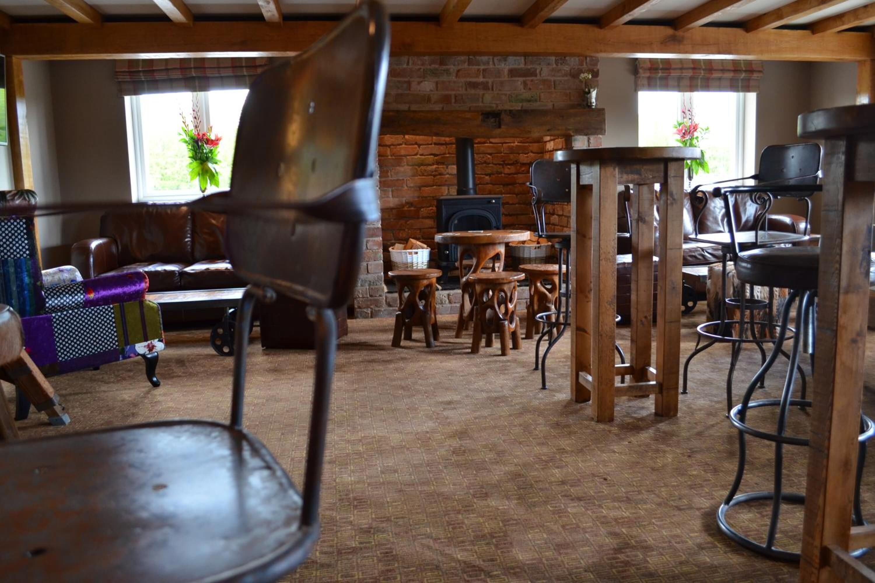 Breakfast, lunch and dinner served