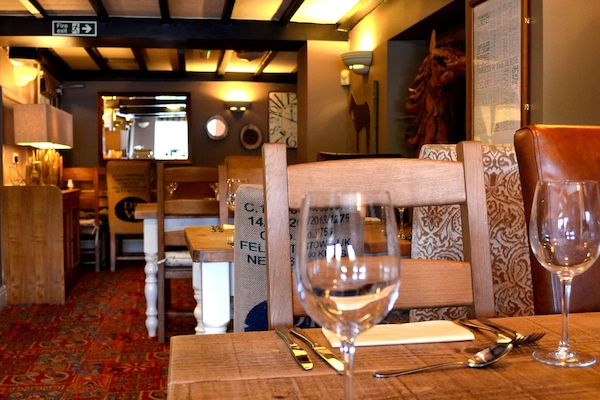 Breakfast, lunch and dinner served