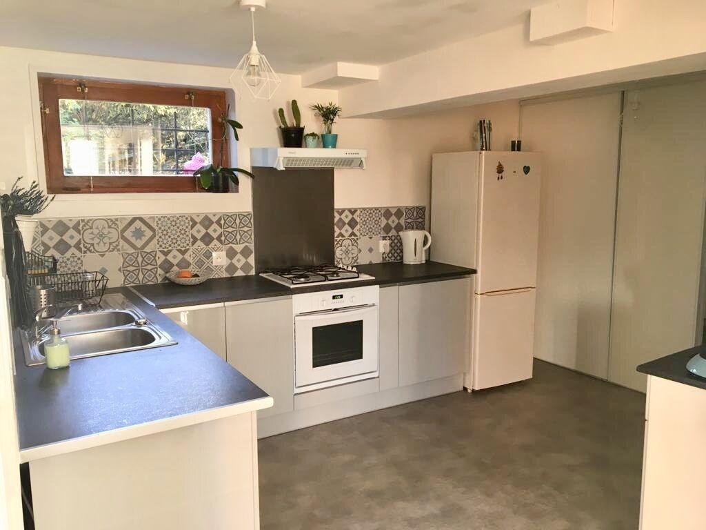 All modern comfort in a traditional setting with private garden, Minzier