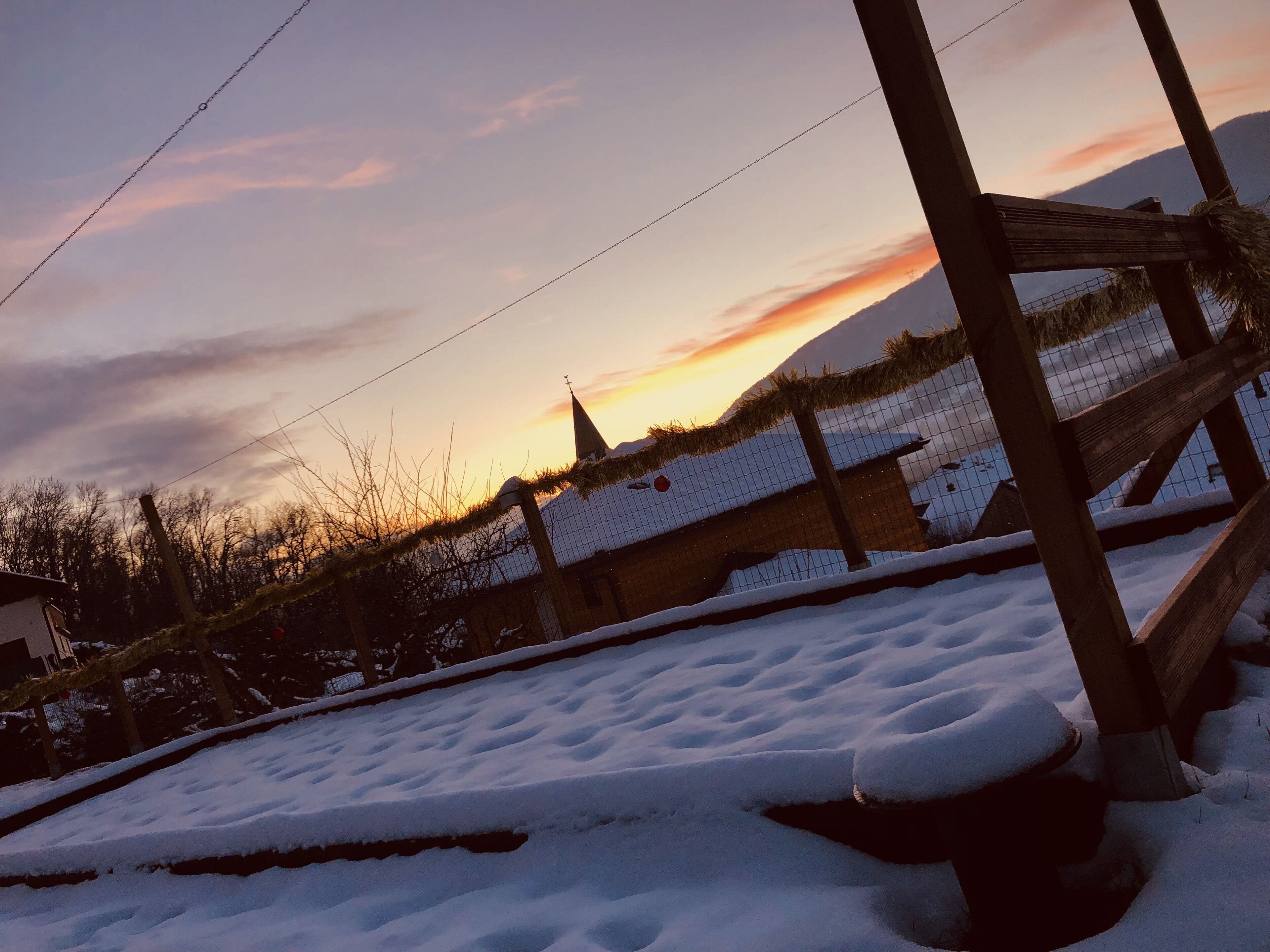 All modern comfort in a traditional setting with private garden, Minzier