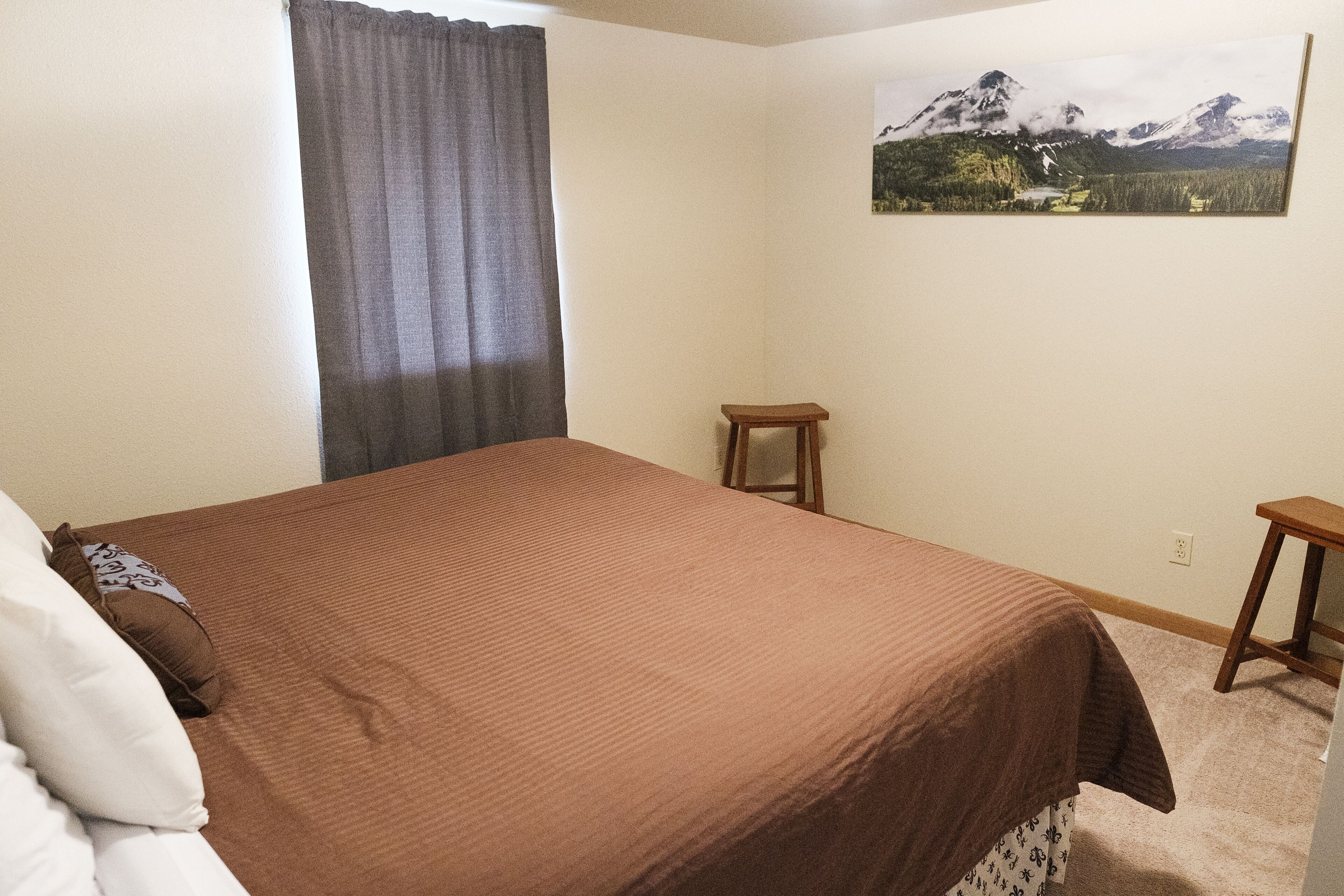 Kremmling Base Camp Apt. 2 Clean and Cozy apartment to base out of