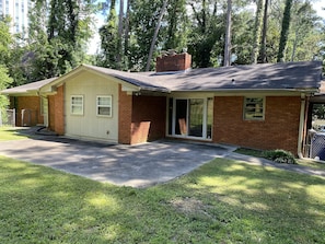 Exterior - LenoxMall 7Bed4bath Home 10Beds Sleep20 Group/Family  WiFi Park10Car TVinAllroom (Atlanta)