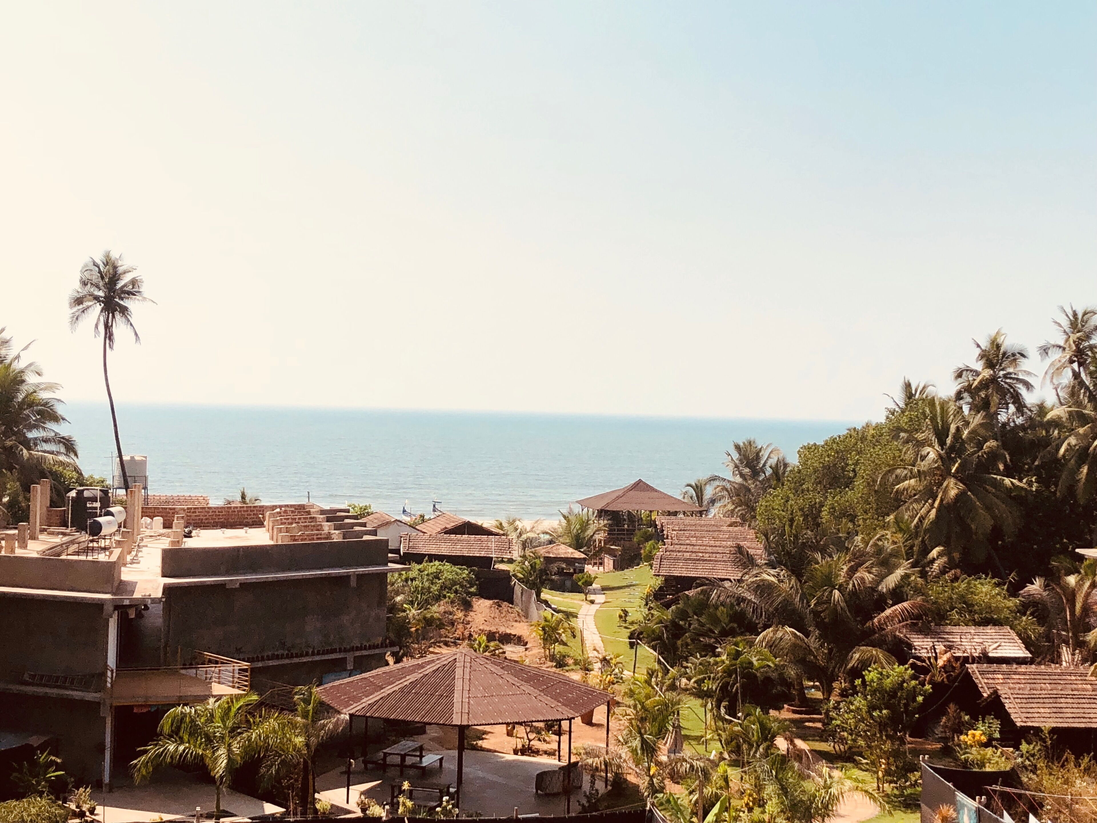 LUXURY SEA VIEW ROOM AT SWATI HOTEL, ARAMBOL BEACH