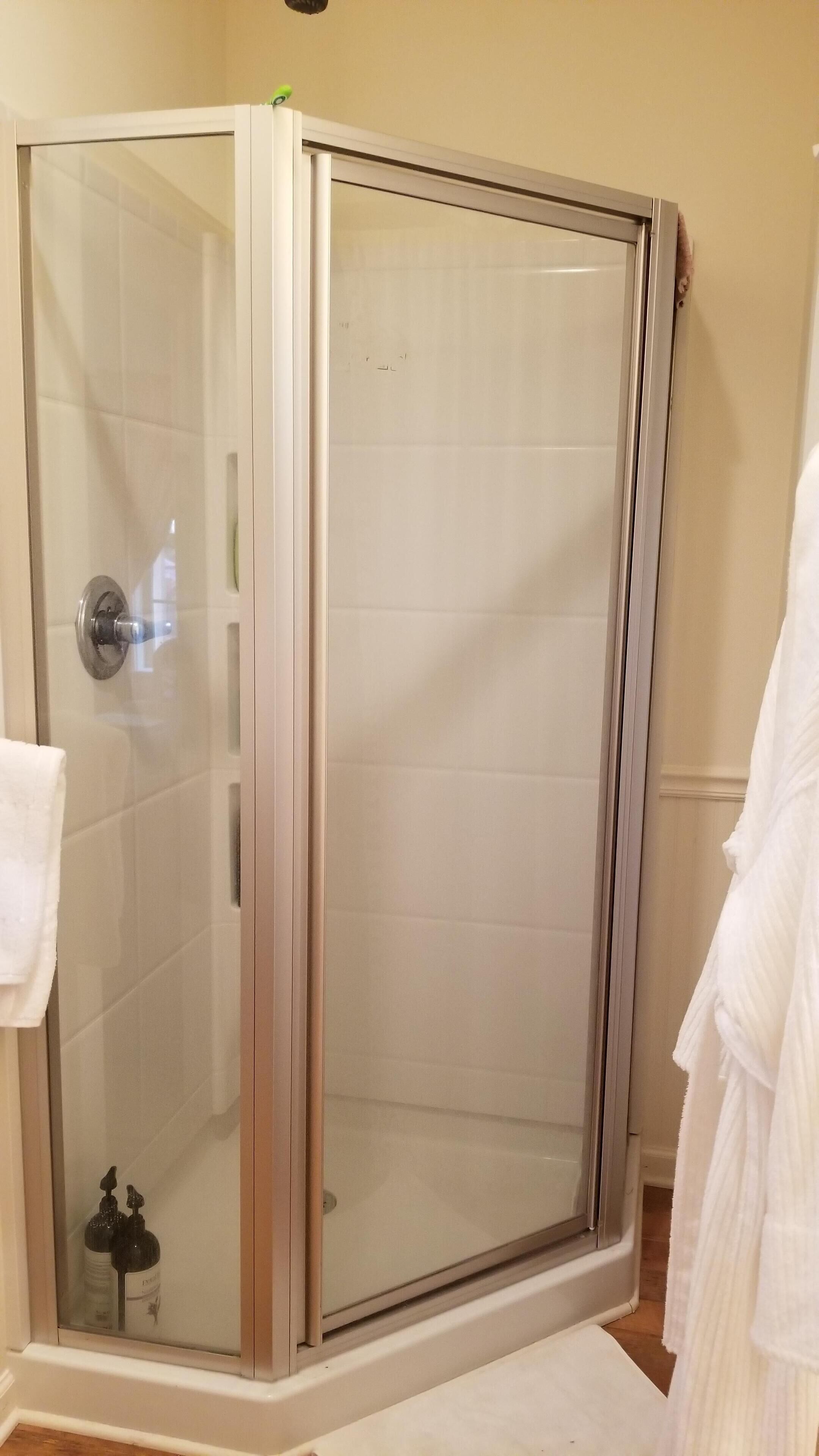  RIVERFRONT Log Cabin livin' in  South GEORGIA Woods near Okefenokee Swamp!