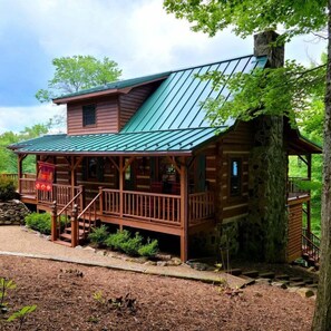 Exterior - Classic Log Cabin w/ Secluded Mountain Views! (Sugar Mountain)