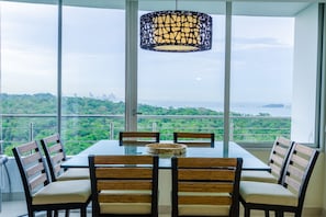 用餐