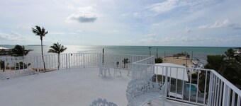 By The Sea ~ Islamorada Home with Ocean Views!