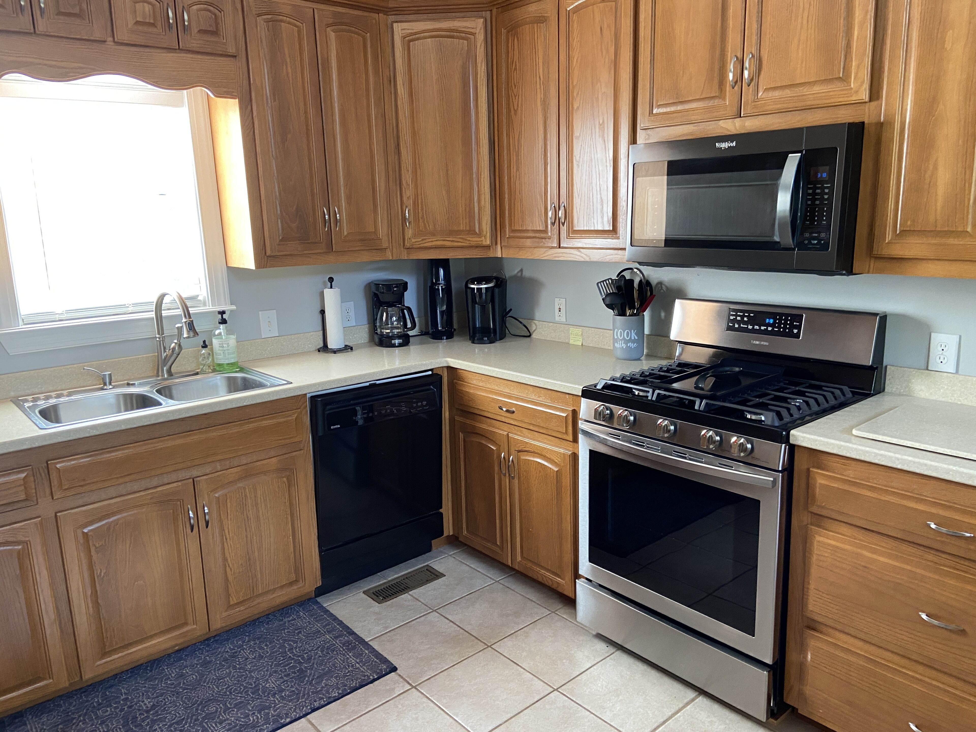 Lovely Quiet Lake Home for Small Groups