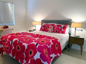 1 غرفة نوم ومكتب ومكواة/لوح كي وواي فاي مجانًا