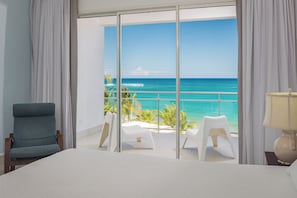 3 chambres, coffres-forts dans les chambres, bureau