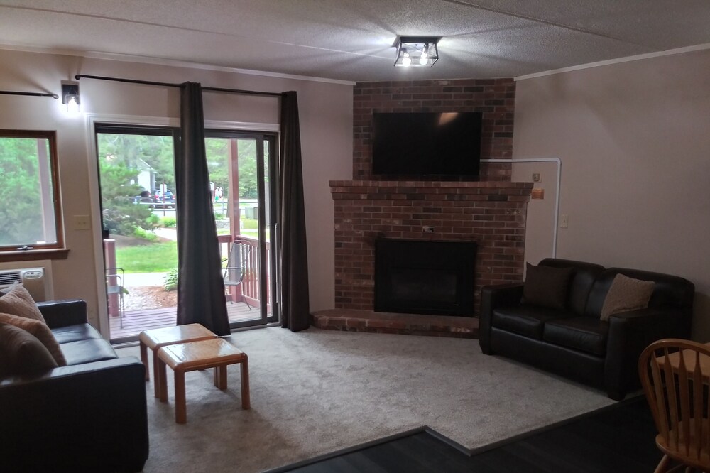 Attitash Mtn. Village Resort Condo sleeps 5 ** New Hampshire - Near North Conway