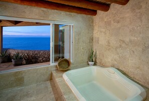 Indoor spa tub - Casa Mirador Cabo San Lucas Official (Cabo San Lucas)