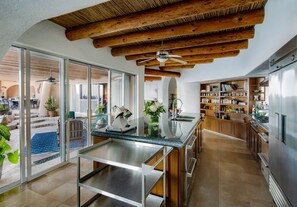 Fridge, microwave, oven, stovetop - Casa Mirador Cabo San Lucas Official (Cabo San Lucas)