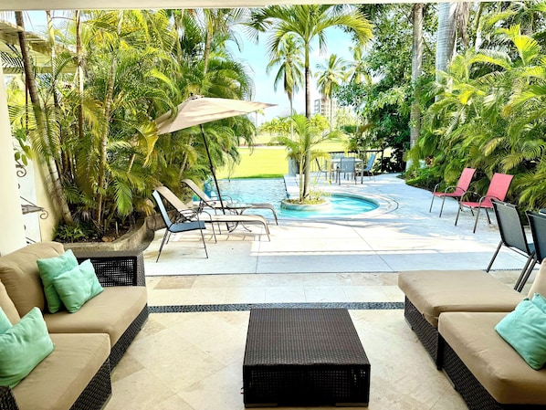 Terrace/patio - BEAUTIFUL 8 BRM VILLA IN MARINA VALLARTA . Steps from beach+marina+golf (Puerto Vallarta)