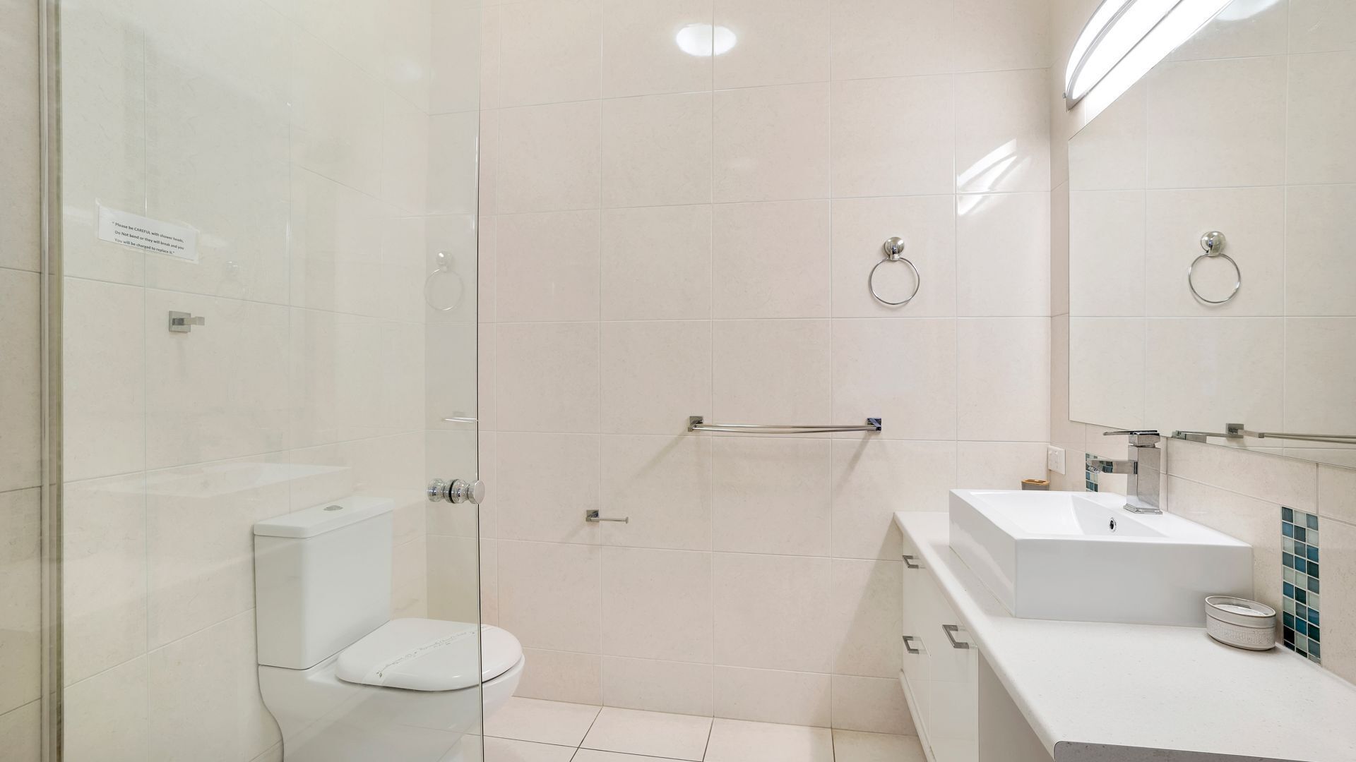 Rainbow Towers 2 - Rainbow Beach. High on the Hill. Panoramic Views. Wi-Fi. Pool — image 21