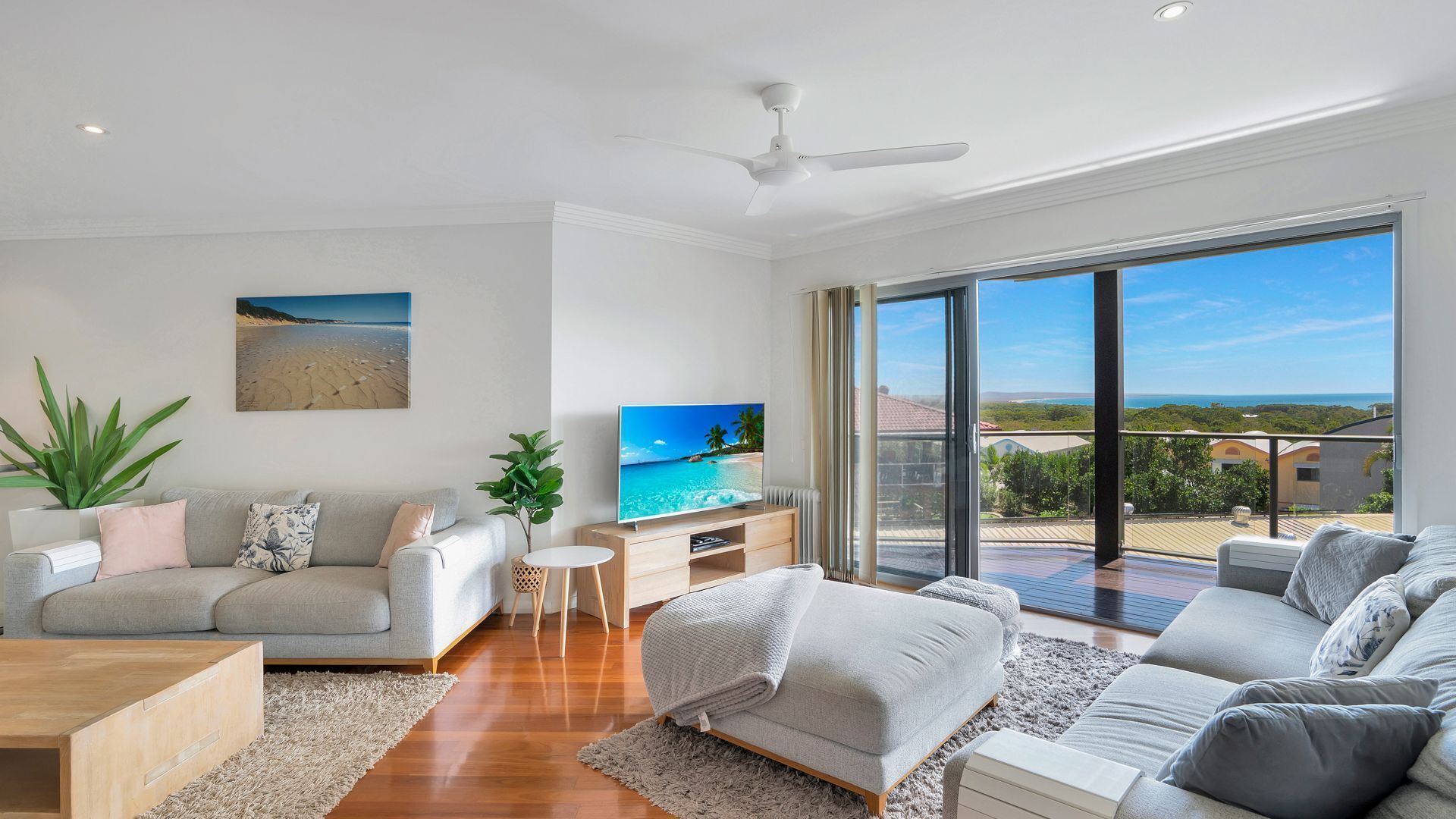Rainbow Towers 2 - Rainbow Beach. High on the Hill. Panoramic Views. Wi-Fi. Pool — image 9