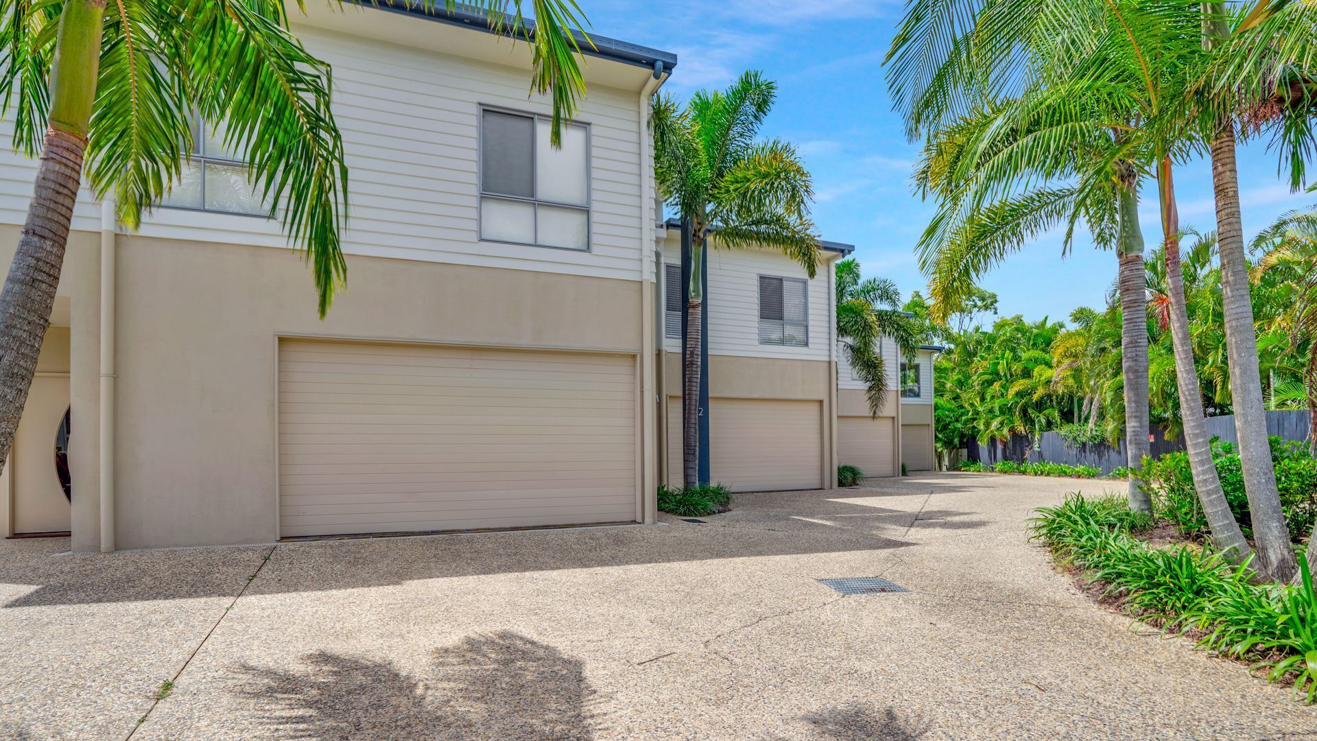 Rainbow Towers 2 - Rainbow Beach. High on the Hill. Panoramic Views. Wi-Fi. Pool — image 24