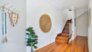 Interior - Rainbow Towers 2 - Rainbow Beach. High on the Hill. Panoramic Views. Wi-Fi. Pool (RAINBOW BEACH)