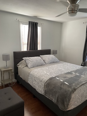 1 bedroom, iron/ironing board, free WiFi, bed sheets - 1 Bedrooms 1 Bath apartment in a very nice and quiet neighborhood  (Hickory)