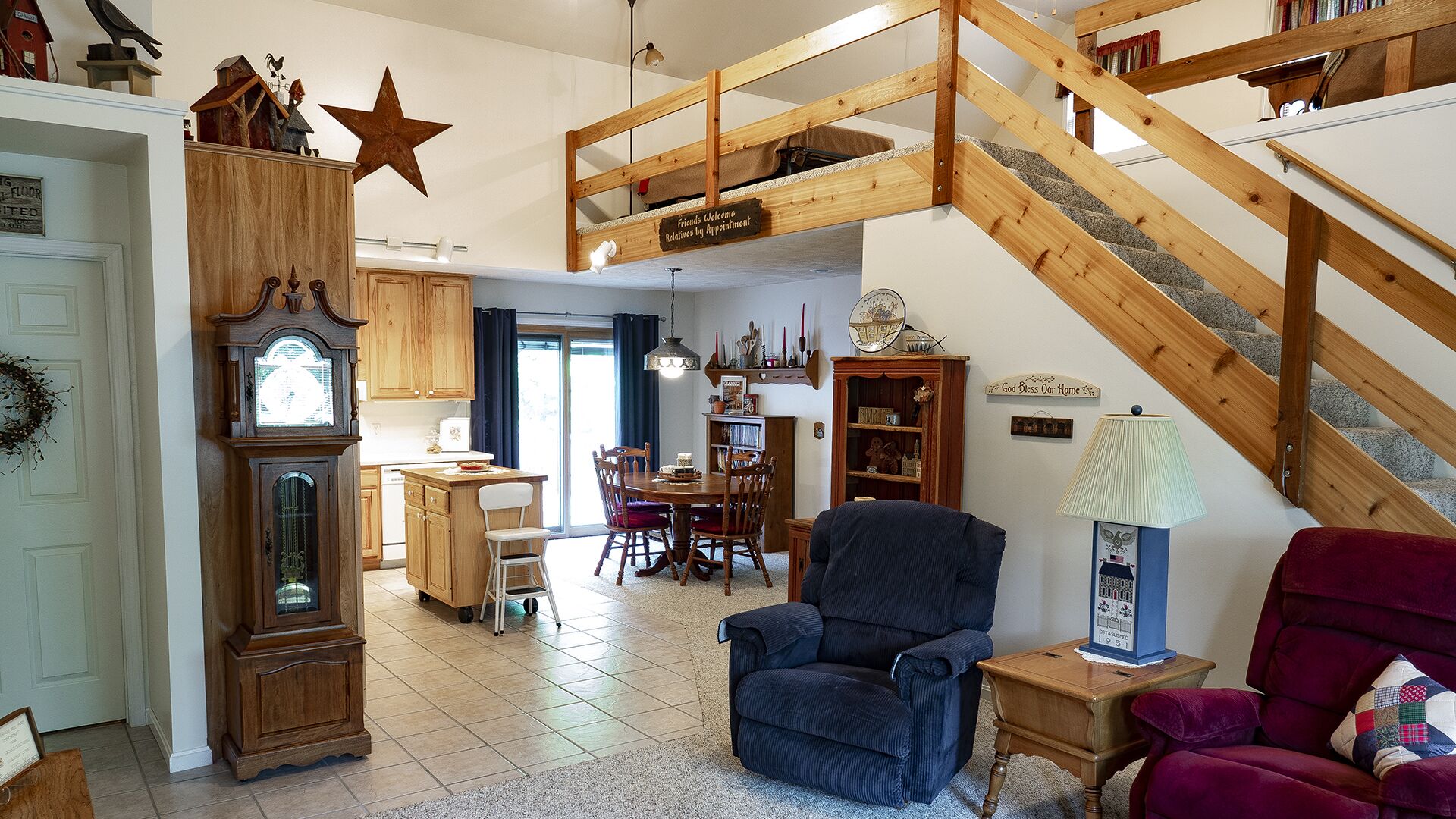 Welcome Home to Grandma"s Suite 