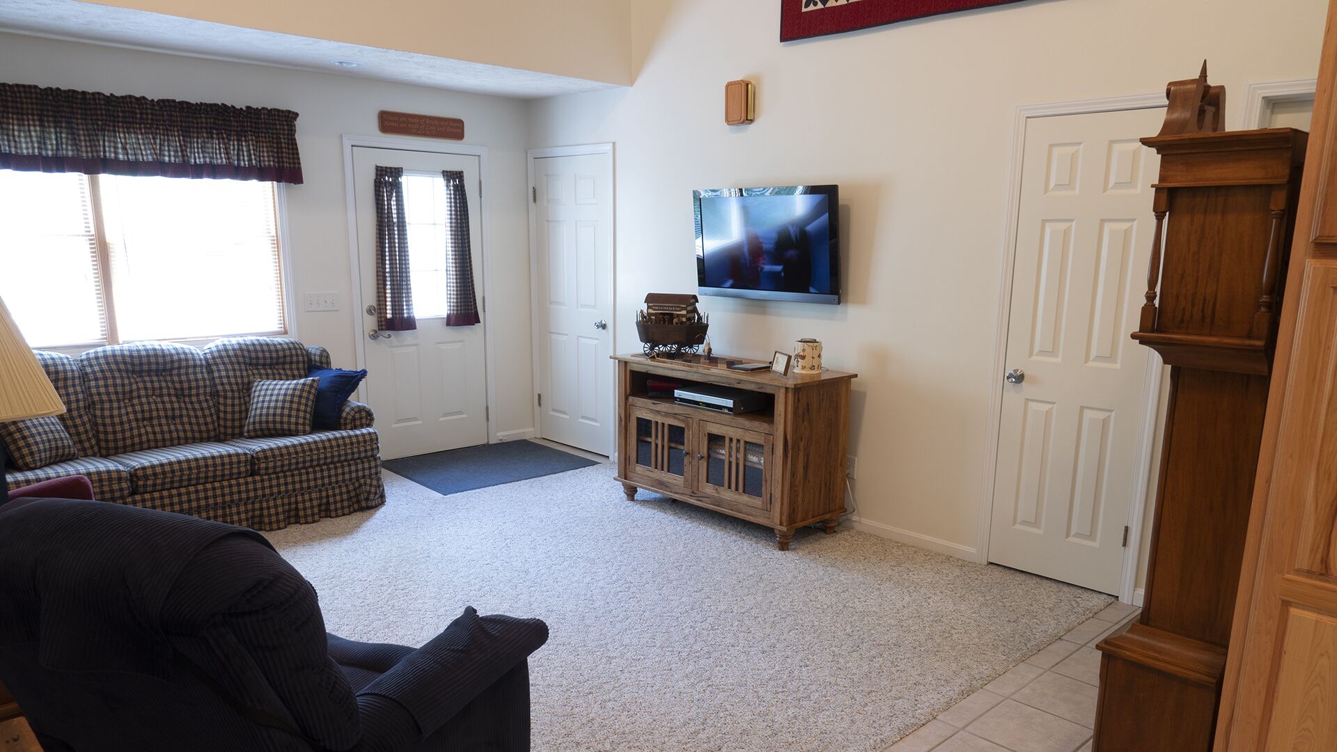 Welcome Home to Grandma"s Suite 