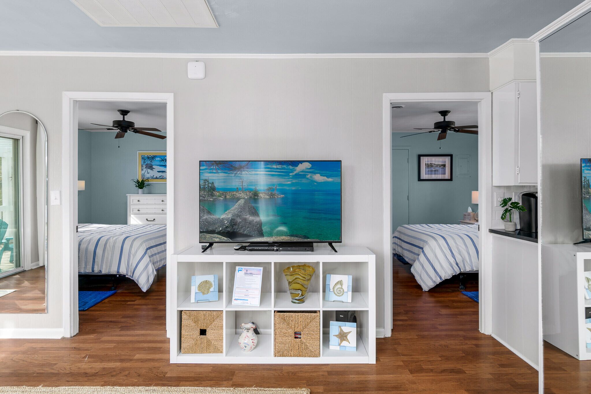 "Porpoise" - Canal Condo, 2 Bedrooms / 1 Bathroom