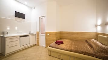 Appartement, 1 tweepersoonsbed, niet-roken | Een bureau, een strijkplank/strijkijzer, gratis wifi, beddengoed