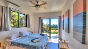 5 bedrooms, in-room safe, desk, travel crib