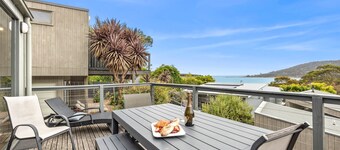 Breakers 12 - Walk To Town