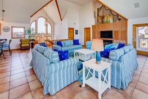 TV, DVD player, books, stereo - Oceanfront Dog Friendly Home w/ Pool, Hot Tub, Game Room, Direct Beach Access (Waves)