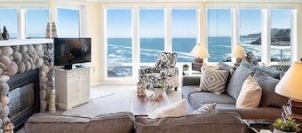 Oceanfront, Whale Watching, Pool - The Lighthouse