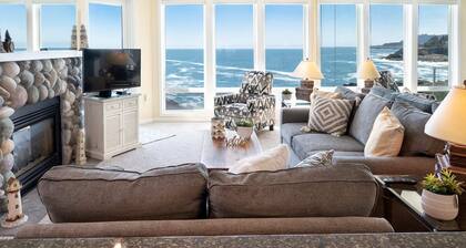 Oceanfront, Whale Watching, Pool - The Lighthouse