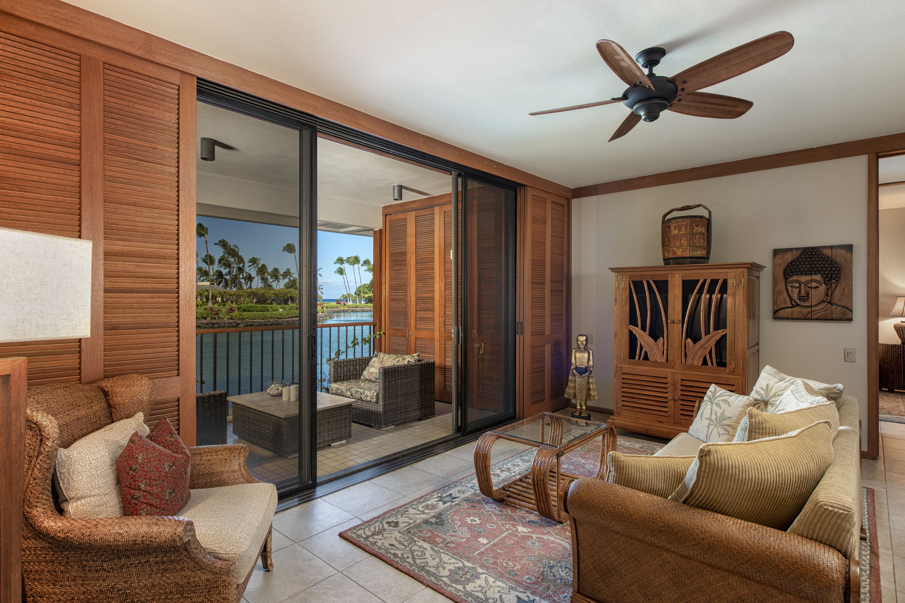 1 BR / 2 BA Oceanfront Mauna Lani Terrace Condo