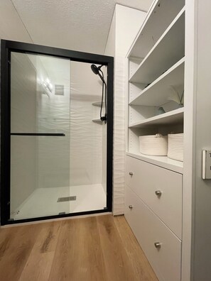 Shower, hair dryer, towels, soap - ★ Horseshoe Haven ★  Lake Home with Stunning Views★ (Turtle Lake)