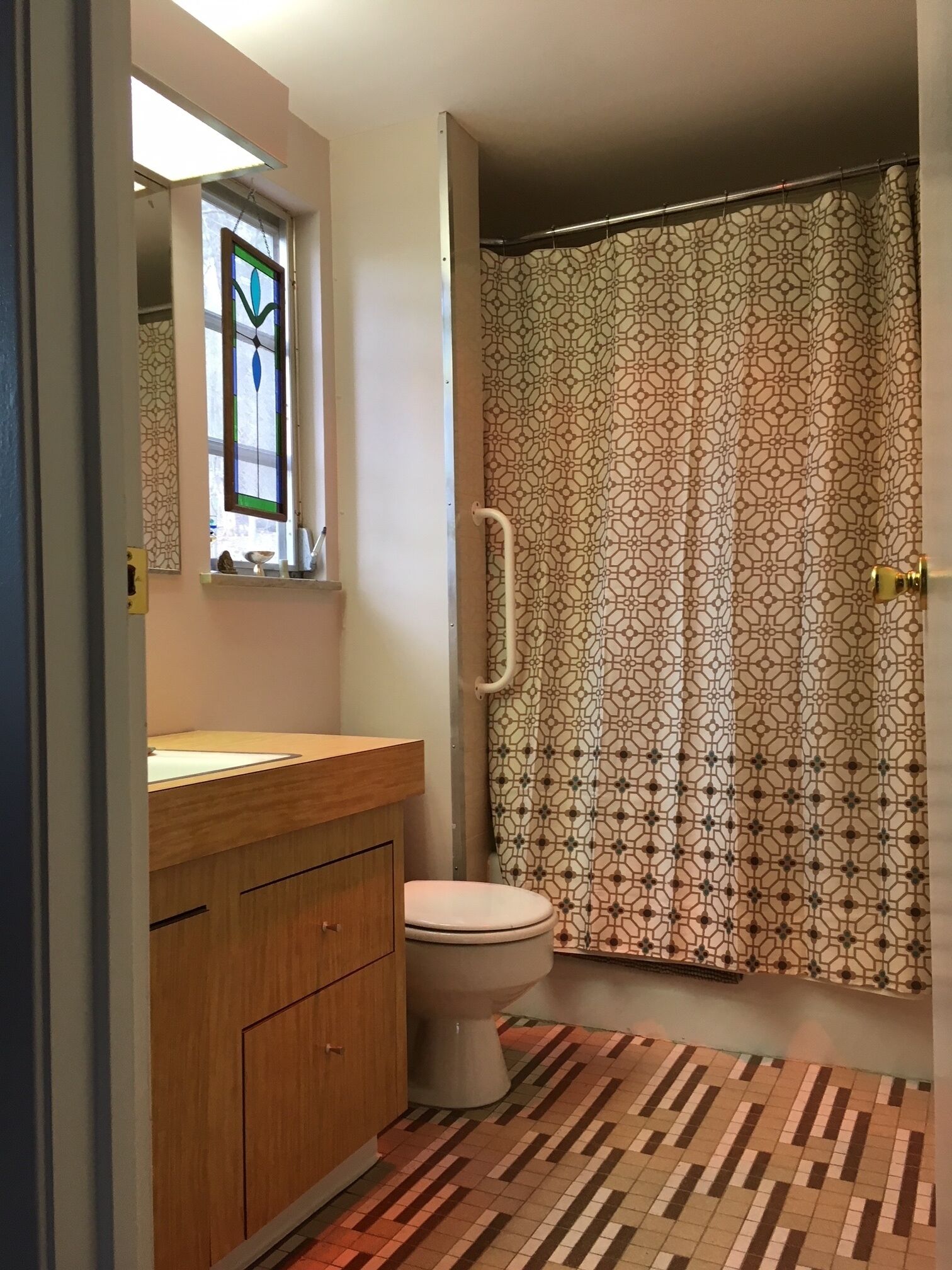 Woodstock Mid-Century Gem in the Woods - Secluded Getaway Close to Town