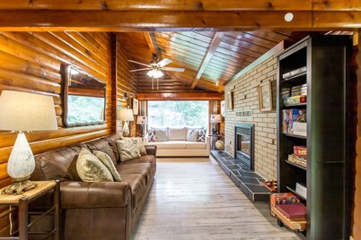 Updated Cabin At Cultus Lake That Is Ideal For A Family Vacation.  