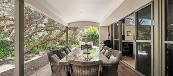 Bunker Bayhouse—Beachfront Retreat next to Resort