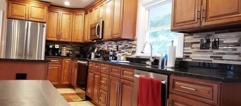 Upscale 5 star home for families or business trips