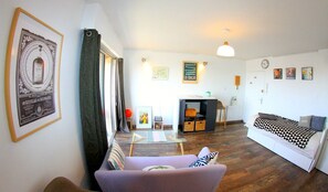 WiFi, bed sheets - Pleasant Large Studio with Sea View (Douarnenez)