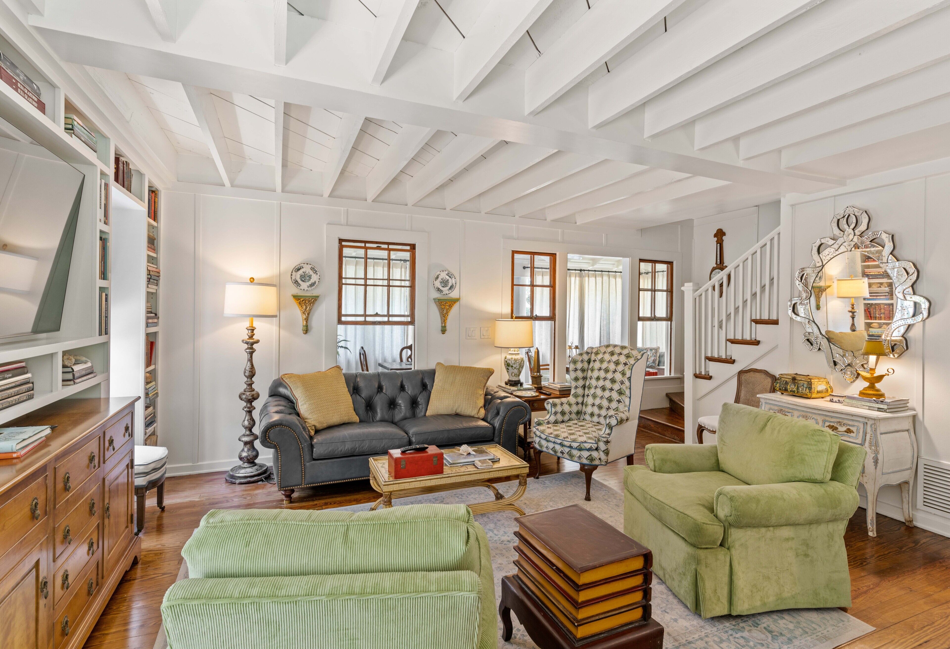 Charming Beach Cottage - Beach across the street, walk to Village! Heated Pool