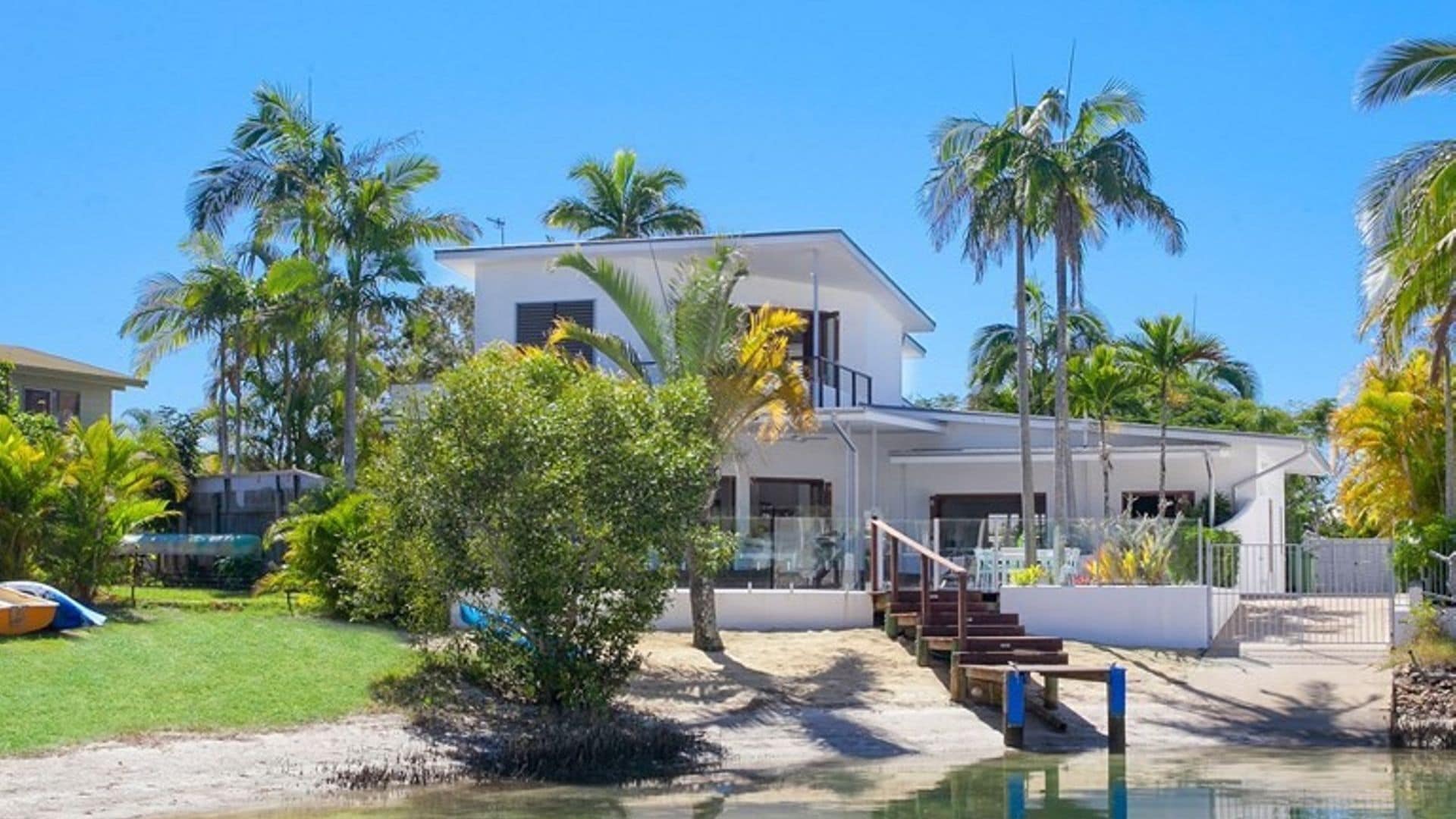 Sub Tropical Noosa Sound Living — image 14