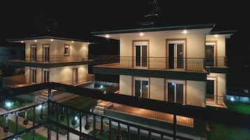 House (M4. M5) | Terrace/patio